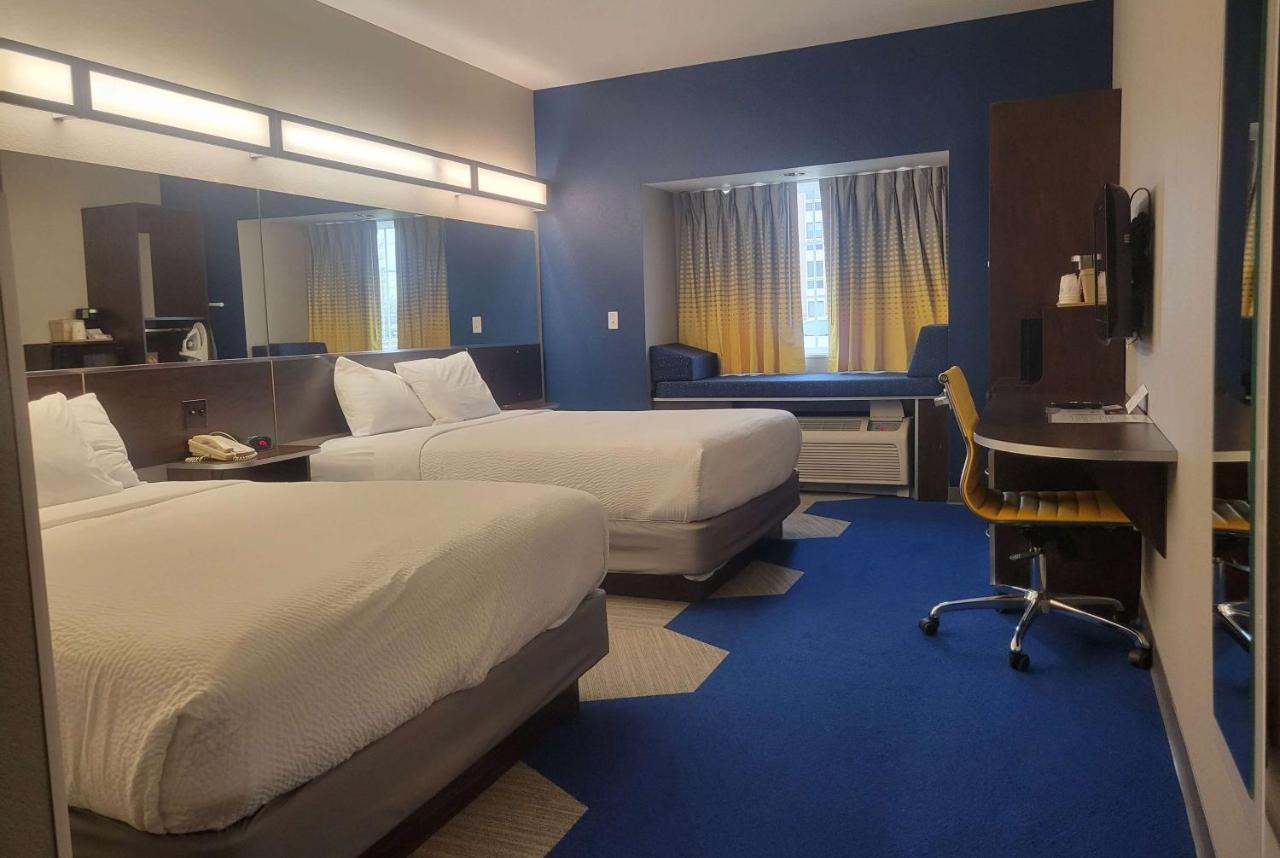 Microtel Inn & Suites By Wyndham Bluffs Council Bluffs Exteriör bild