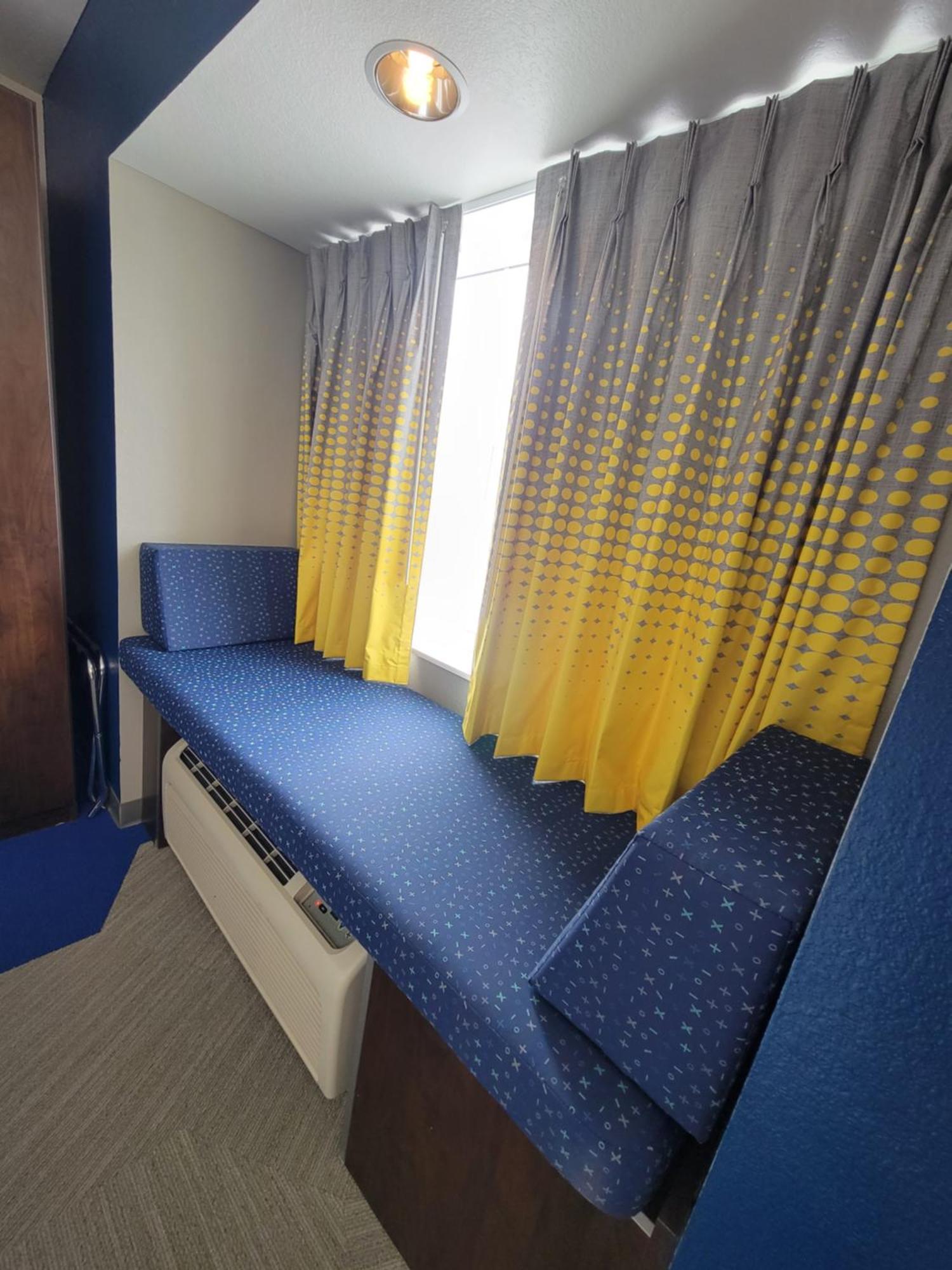Microtel Inn & Suites By Wyndham Bluffs Council Bluffs Exteriör bild