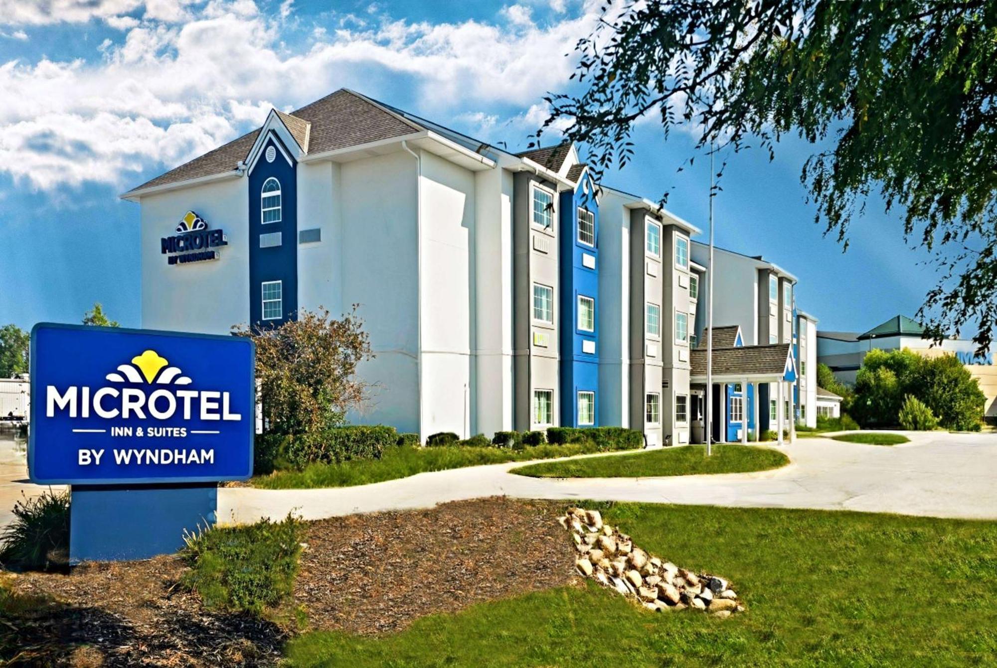 Microtel Inn & Suites By Wyndham Bluffs Council Bluffs Exteriör bild